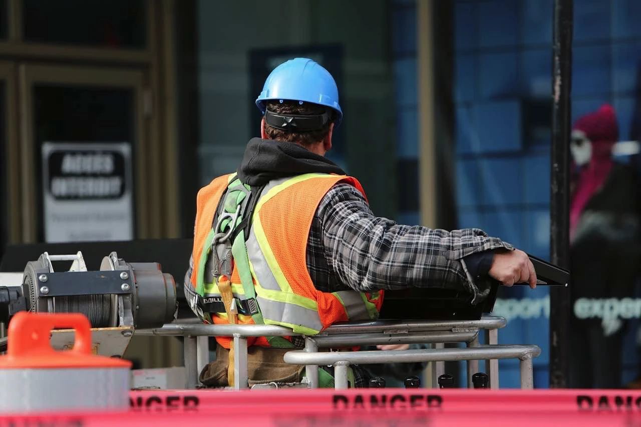 Les TPE et PME : comment se conformer aux obligations légales en matière de sécurité des travailleurs? ?