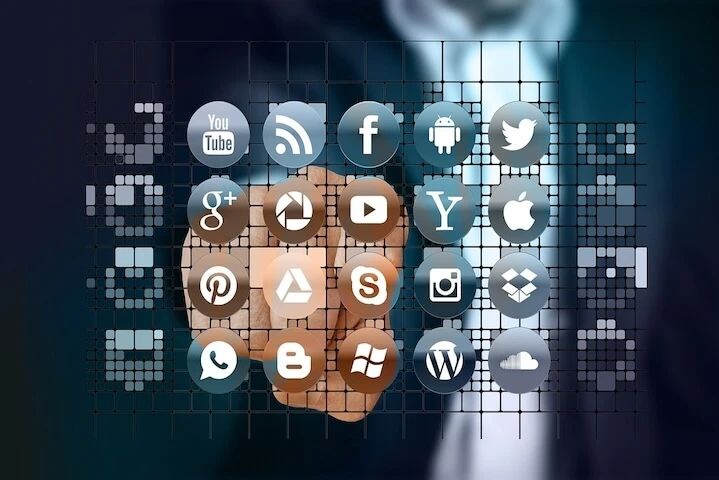 Les 5 tendances des réseaux sociaux pour les TPE et PME en 2024.